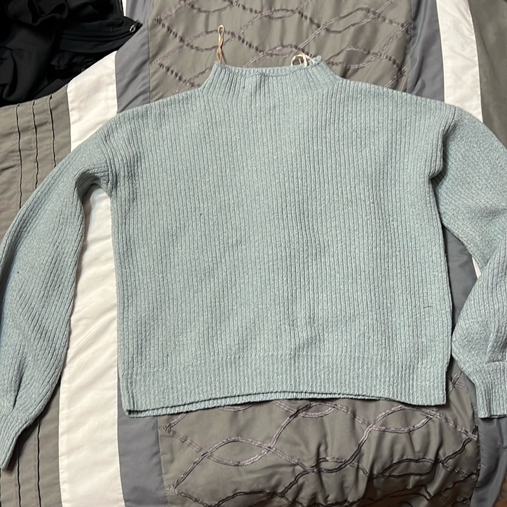 Sweater shirt